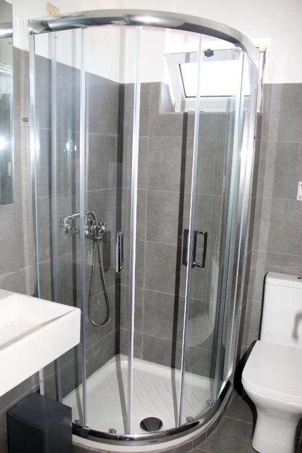 Bed and Breakfast Stalis Drops Екстер'єр фото