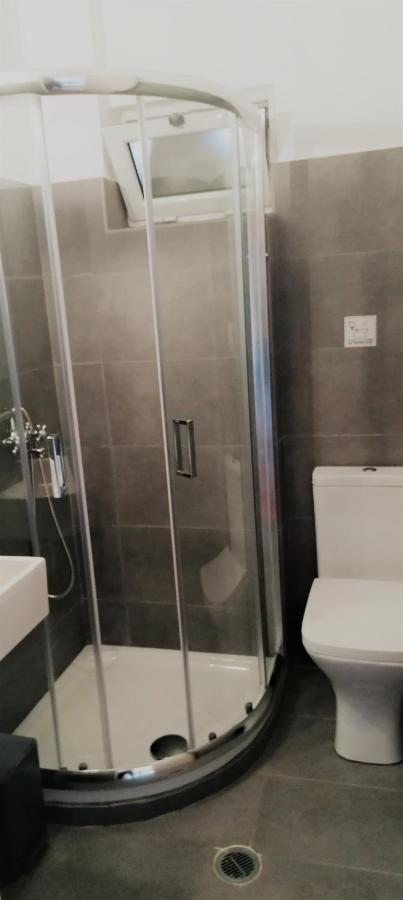 Bed and Breakfast Stalis Drops Екстер'єр фото