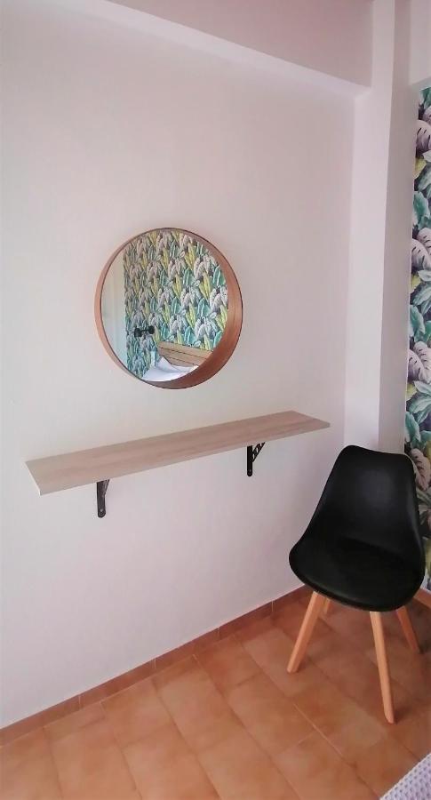 Bed and Breakfast Stalis Drops Екстер'єр фото