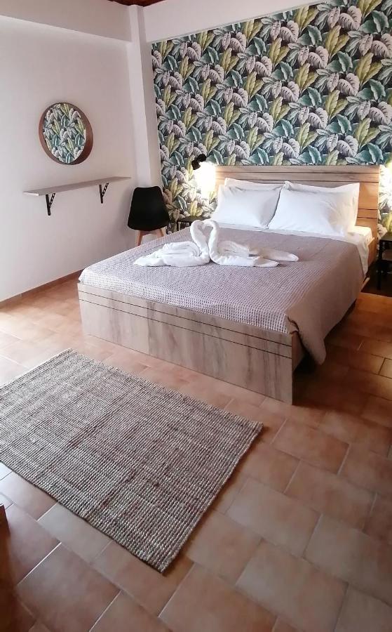 Bed and Breakfast Stalis Drops Екстер'єр фото