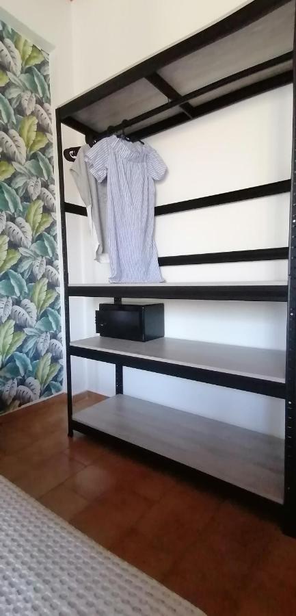 Bed and Breakfast Stalis Drops Екстер'єр фото