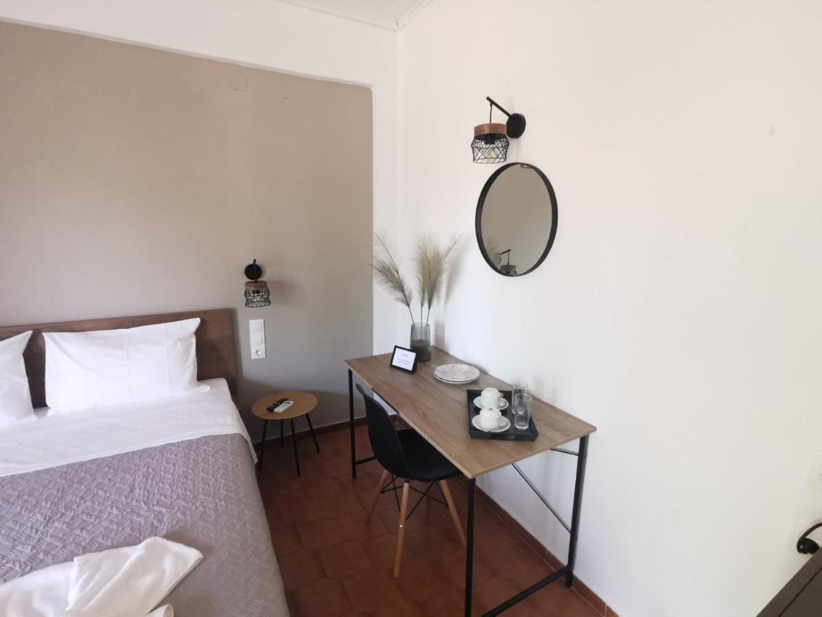 Bed and Breakfast Stalis Drops Екстер'єр фото